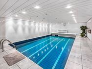 Imposantes 1-2 Familienhaus mit großem Grundstück, Pool und Wellnessbereich - Remscheid