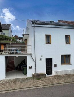 Top modernisiertes Zweifamilienhaus mit Einliegerwohnung in ruhiger Wohnlage von Saarhölzbach - Mettlach