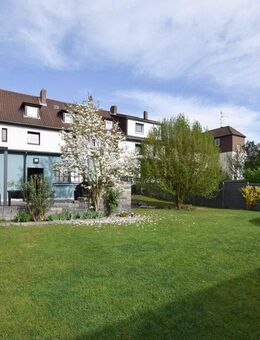 Attraktives Mehrfamilienhaus mit Garten, Pool und Wellnessbereich in Gliesmarode! - Braunschweig