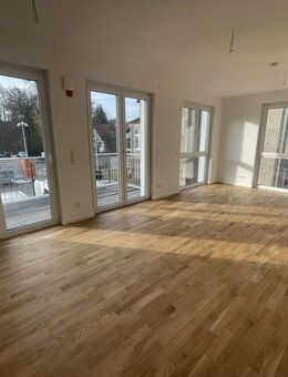 Helle 3 Zimmer Wohnung mit großem Balkon - Neubau Erstbezug - Blankenfelde-Mahlow