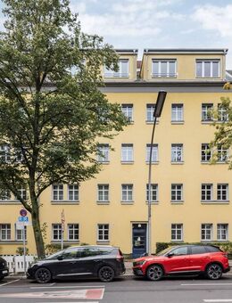 Helle 2,5-Zimmer-Wohnung mit Süd-West-Loggia und Blick ins Grüne - Berlin