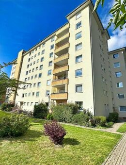 Charmante 2-Zimmer-Wohnung mit Loggia + lebenslanges Wohnrecht - Berlin