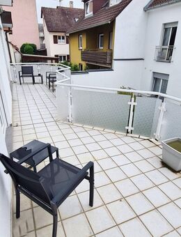 GRUNDform-Immobilien ! Lust zum Wohnen ? Komplett möbliert - gemütlich - Mitten im Geschehen ! - Frankfurt (Main)
