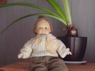 Puppe mit Strickbekleidung - Unna