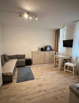 Anleger oder Eigenbedarf 2 ZKB + Stellplatz im Herzen Hockenheims - Hockenheim