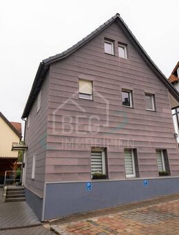 Modernisiertes Zweifamilienhaus in zentraler Lage - Gaildorf