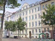 ** 3-Zimmer-Whg. in Zentrumsnähe mit verglastem Balkon und Tageslichtbad mit Wanne ** - Leipzig