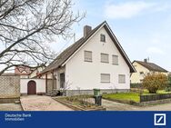 "Zweifamilienhaus mit Garten und Doppelgarage - Vielseitig nutzbar in ruhiger Lage" - Endingen (Kaiserstuhl)