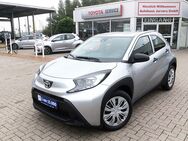 Toyota Aygo, X Multimedia, Jahr 2022 - Greven (Nordrhein-Westfalen)