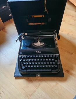 Schreibmaschine - Plauen Zentrum