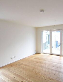 Tolle Designwohnung mit allen Extras: lichtdurchfluteter Erstbezug mit Balkon und TG/Wallbox! - Königs Wusterhausen