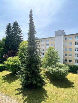 RE/MAX - Bogenhausen: 3-Zimmer mit schönem Grundriss und Innenhoflage! - München