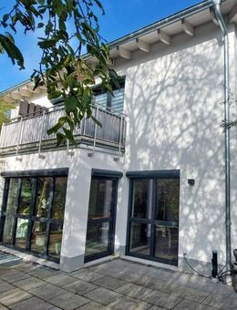 Wohnen mit Stil: Freistehendes Einfamilienhaus mit Charisma in Weilheim i.OB. - Weilheim (Oberbayern)