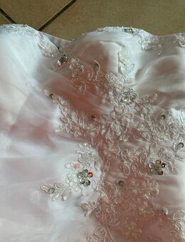 Brautkleid Wolle - Breuberg