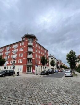 Schönes Apartment am Bonhoeffer Platz zu verkaufen - Dresden