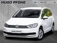 VW Touran, 1.5 TSI Comfortline, Jahr 2020 - Hamburg