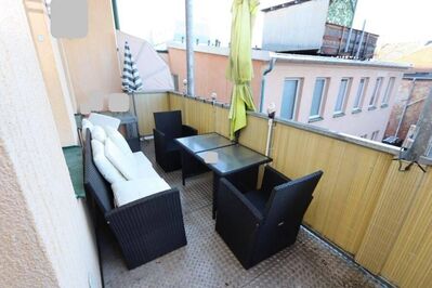 Objekt-Nr.: 2923 - vermietete 4-Zimmer-ETW im 1.OG mit Wanne und Dusche, Gäste-WC, Balkon und FBH im Zentrum von Plauen
