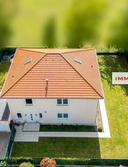 IMMOBERLIN.DE - Effiziente Stadtvilla mit Südgarten in familiärer Lage & Havelnähe - Berlin