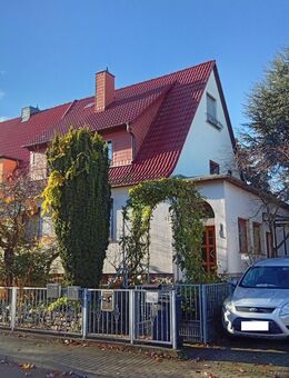 Ein-bis Zweifamilienhaus mit Garten, Garage und Wintergarten zu verkaufen - Erfurt