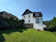 freist. Ein-/oder Zweifamilienhaus mit Ausbaupotenzial in schöner Höhenlage von Lohmar-Jexmühle - Lohmar