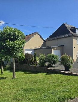 Kernsaniertes Wohnhaus mit Wirtschaftsgebäude und Möglichkeit der Pferdehaltung! - Schwarzenborn (Rheinland-Pfalz)