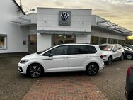 VW Touran, 1.5 TSI OPF Highline, Jahr 2023 - Pasewalk