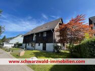 Titisee - ruhige Maisonettewohnung mit Balkon - nahe Bahnhof - Titisee-Neustadt