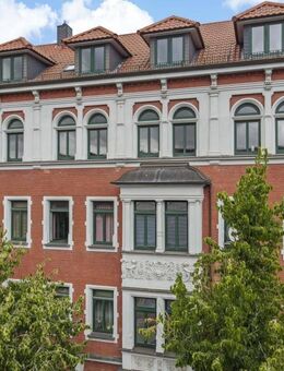 Dachgeschosstraum mit Eckbadewanne! - Weißenfels