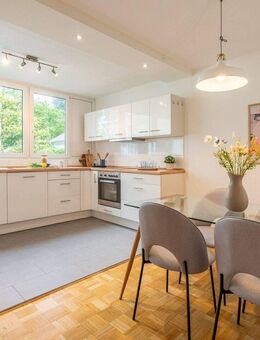 4-ZIMMER-WOHNUNG MIT 2 GARAGENSTELLPLÄTZEN & BALKON IN FREIBURG-LITTENWEILER - Freiburg (Breisgau)