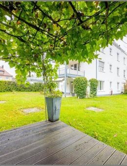 Genial! Schicke 3-Zimmer-Stadtwohnung im EG mit großem Garten, Tiefgarage, Aufzug - Achern