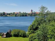 Einfamilienhaus mit Bootshaus und Steg in traumhafter Lage direkt am Ratzeburger Domsee - Ratzeburg