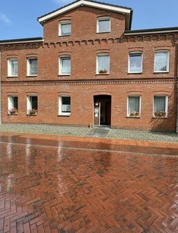 Wohnen und investieren zugleich - MFH mit separatem Einfamilienhaus - Büdelsdorf