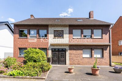 Mehrfamilienhaus mit zwei Garagen auf großem Grundstück in 50354 Hürth-Sielsdorf!