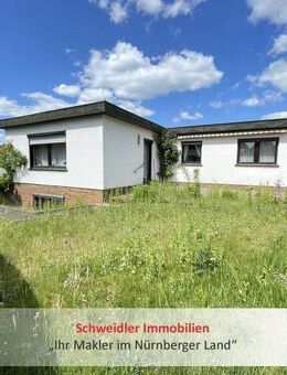 Wohnen auf einer Ebene: Bungalow mit großem Garten und Garage in Lauf a.d. Pegnitz - Lauf (Pegnitz)
