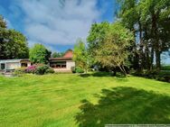 Gulfhaus und Bungalow in Ostfriesland nahe dem Luftkurort Wiesmoor mit ca. 9,5 ha landw. Fläche (Ackerland) - Wiesmoor