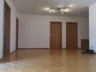 Gemütliche 3 Zimmer Dachgeschosswohnung mit kleiner Dachloggia - Kehl