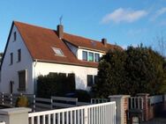 Idyllisch gelegenes 1-2 Familienhaus mit Terrasse, Garten, Do.-Garage und Stellplätzen, in ruhiger Lage von St.Ingbert-Rohrbach (Am Pfeifferwald) - Sankt Ingbert Zentrum