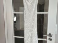Weißes Samtkleid - Bad Friedrichshall Zentrum