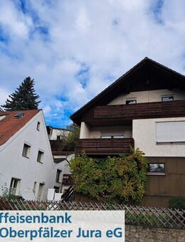 Einfamilienhaus in Laaber mit großem Potential + Bruchsteinhaus auf einem Grundstück - Laaber