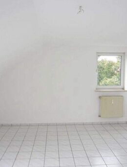 Gepflegte 1-Zimmer Dachgeschoss Appartement mit Küche in Augsburg Oberhausen - Augsburg