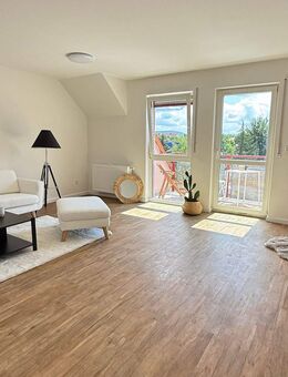 Morgensonne pur – stilvolle DG-Wohnung mit Ausblick - Bad Windsheim