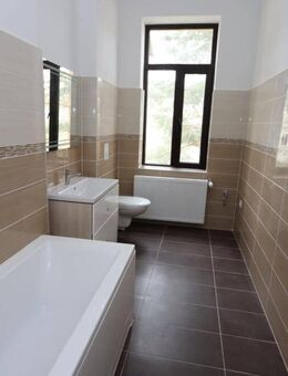 Objekt-Nr.: 3524 - Große bezugsfreie 3,5-Zimmer-ETW mit Balkon, Bad mit Wanne, Gäste-WC mit Dusche zentrumsnah in Plauen - Plauen