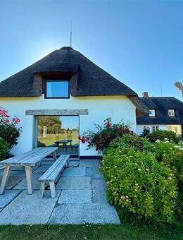 Einzelhaus mit Aufzug und Garage auf großzügigem Grundstück - Sylt