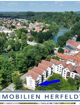 Charmante 4-Zimmer-Wohnung mit Balkon und schönem Lechblick in bester Landsberger Innenstadtlage - Landsberg (Lech)