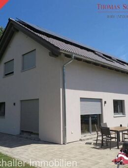 Moderne Eleganz trifft Energieeffizienz - Kampa KfW 40+ EFH mit Photovoltaik und Luxusausstattung - Happurg