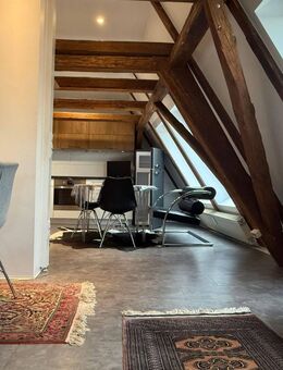 Voll möblierte 2,5-Zimmer-Wohnung mit Einbauküche in Happurg - Happurg