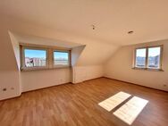 Seltenes Angebot! Gemütliche 2 Zimmer-Dachgeschosswohnung im Zentrum! - Stuttgart
