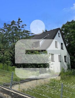 Älteres EFH mit Nebengebäude in Lonnerstadt...Sanierer und Handwerker aufgepasst - Lonnerstadt