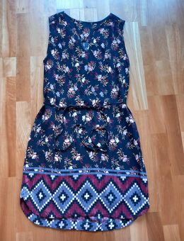 Sommerkleid Strandkleid mit Rosenmuster Größe 36 - Sandstedt