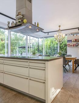 Energieeffizientes Leben. Mit Wohnküche, Kamin, Dachterrasse und großem Garten - Hamburg